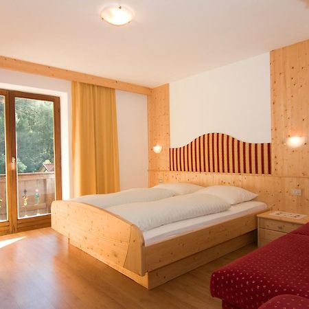 Pension & Appartament Anna Predoi Quarto foto
